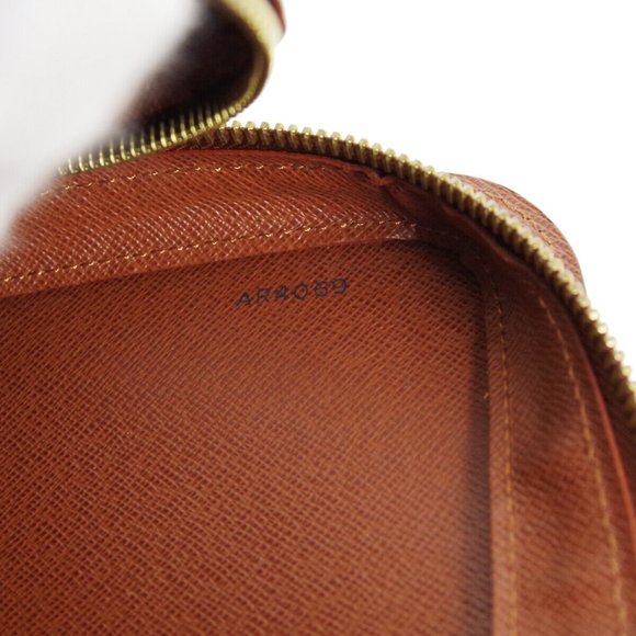 LOUIS VUITTON ORSAY CLUCTH HAND BAG AR4069 PURSE MONOGRAM CANVAS M51790 35124 - Picture 9 of 11